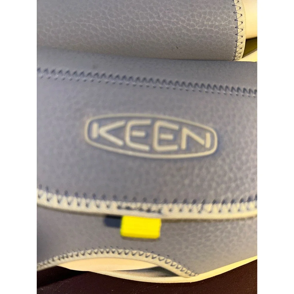 KEEN Kids Size 7‎  Newport H2 Water Sandals Lilac Yellow Hook and Loop